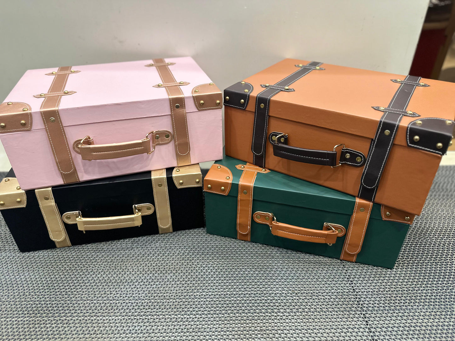 Retro Hard Case Gift Box | Luxury Packaging & Storage